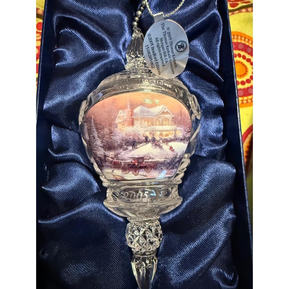 Thomas Kinkade 2005 Holiday Reflections Crystal Ornament Bradford Editions